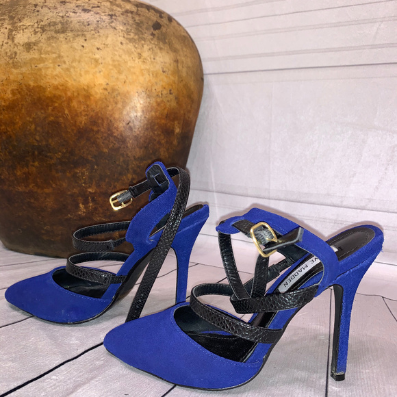 Steve Madden Shoes - Steve Madden Royal Blue Gyan pumps size 6.5